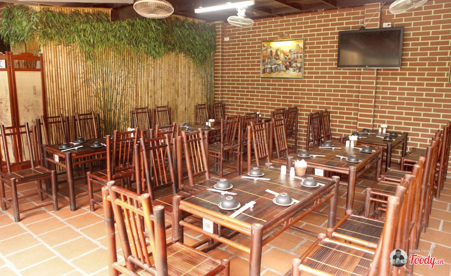 nhà hàng cá Tầm ở Hà Nội