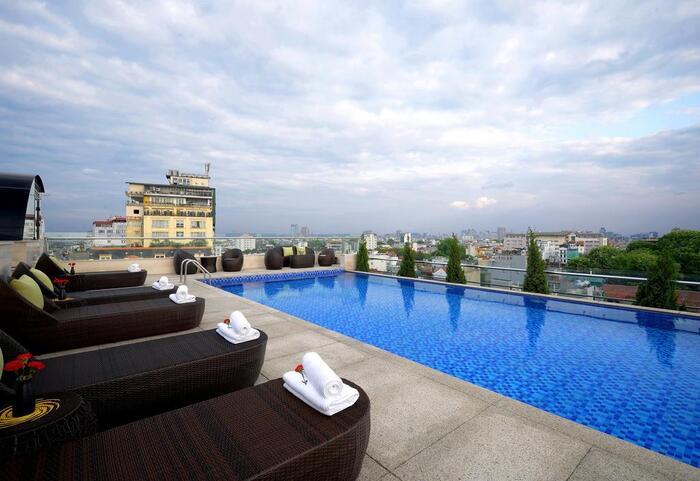 khách sạn hà nội có bể bơi 